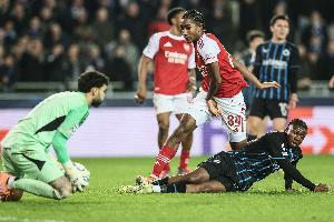 萨尔蒙是欧冠历史上第六年轻上场球员，第一是15岁308天的道曼